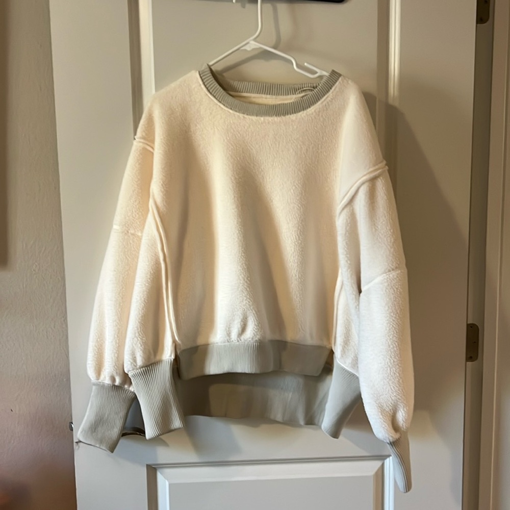 Free people Sherpa sweater NWT